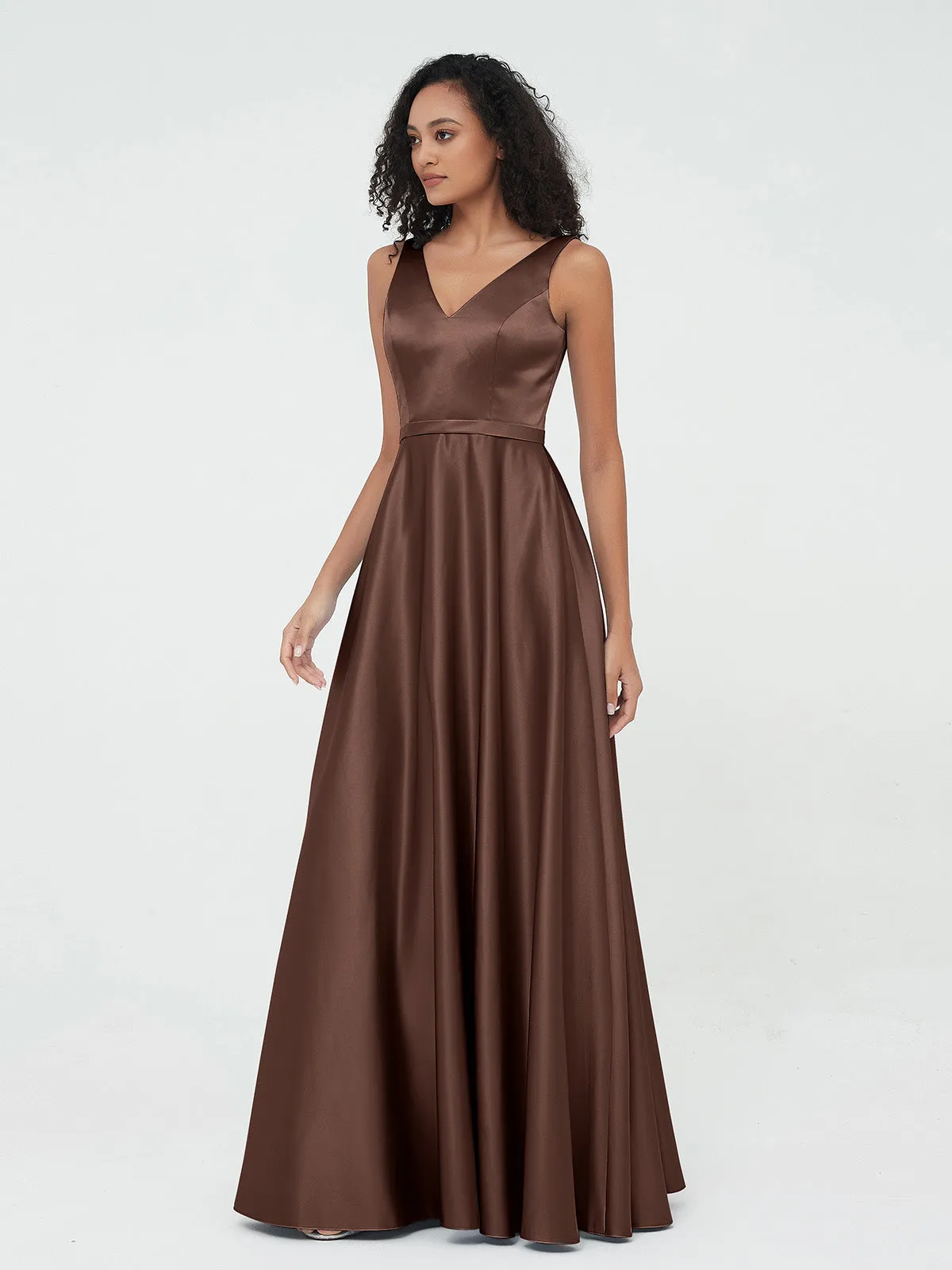 A-ligne Robes Maxi à Col en V en Satin avec Poches Chocolat