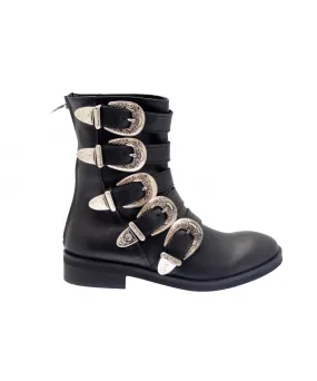 Black bikers chic style à la French en OSMOSE shoes: boots bout rond