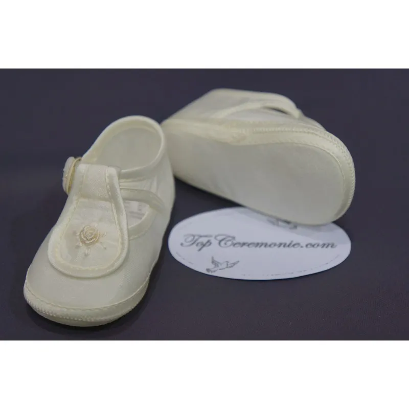 Chaussures babies baptême tissus blanc ou ivoire