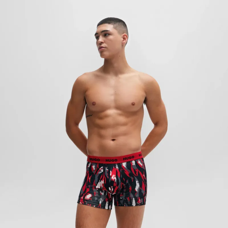 LOT DE TROIS BOXERS LONGS EN COTON STRETCH HUGO AVEC TAILLE LOGOTÉE