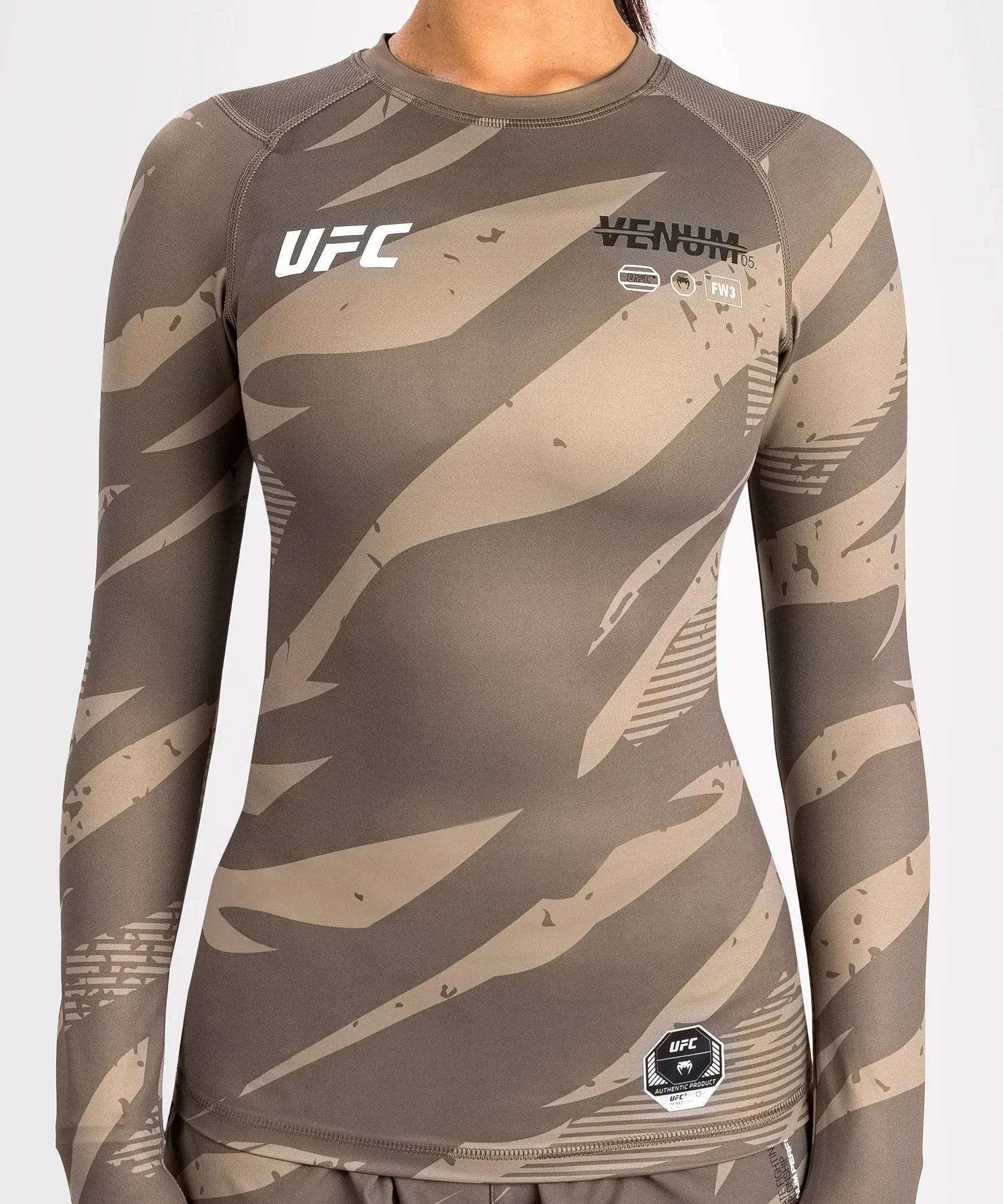 Rashguard À Manches Longues pour Femmes UFC Adrenaline by Venum Fight Week - Desert Camo