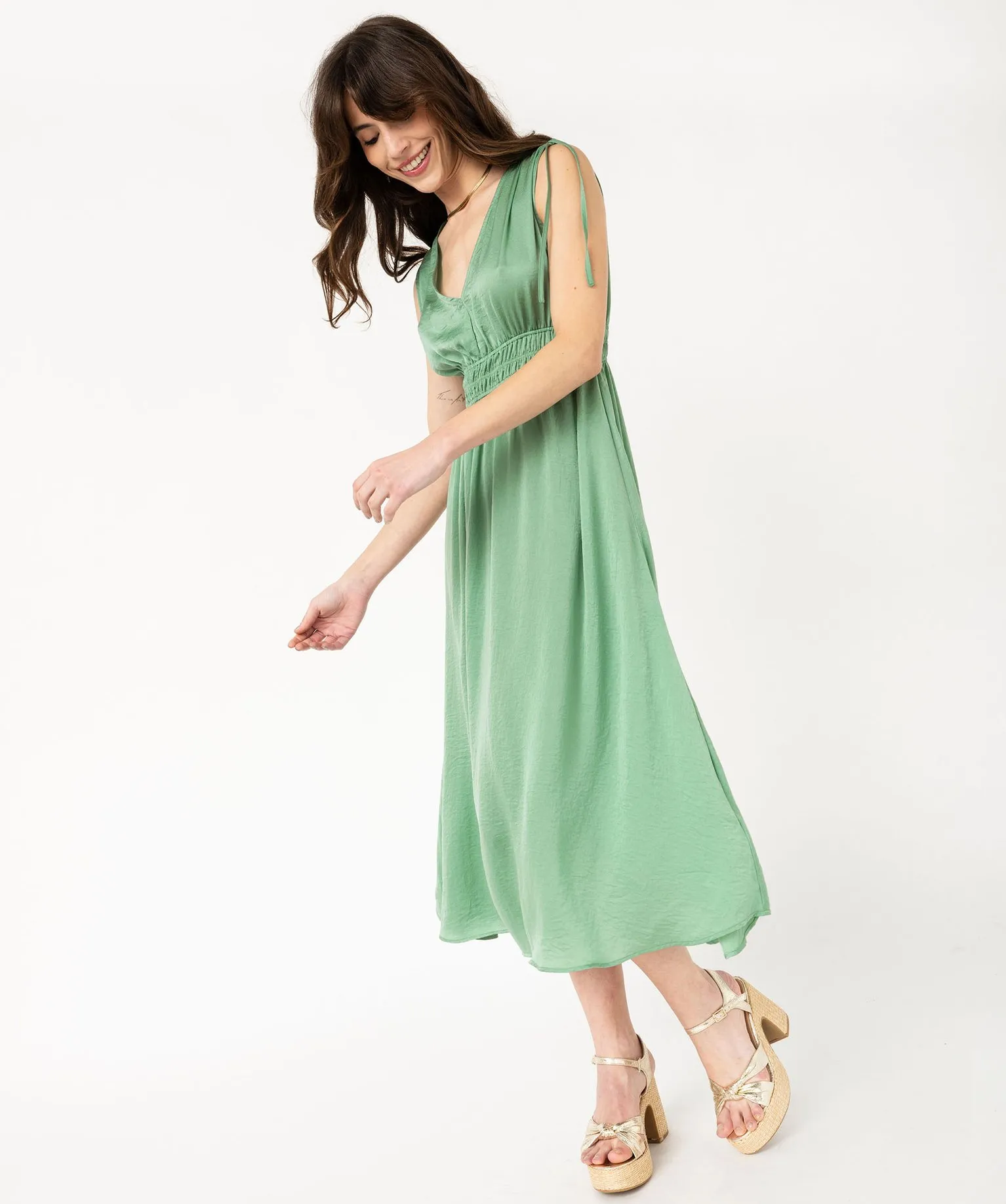 robe longue sans manches taille empire et col v femme vert robes